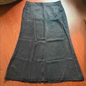 NIC+ZOE Charcoal Denim Maxi Skirt 100%lyocell size 12